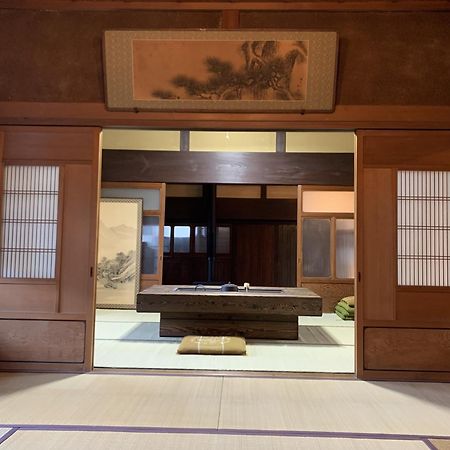 Готель Old Japanese House Tondabayashi Екстер'єр фото