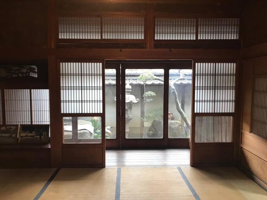 Готель Old Japanese House Tondabayashi Екстер'єр фото